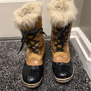 Sorel Black and Tan Winter Boots